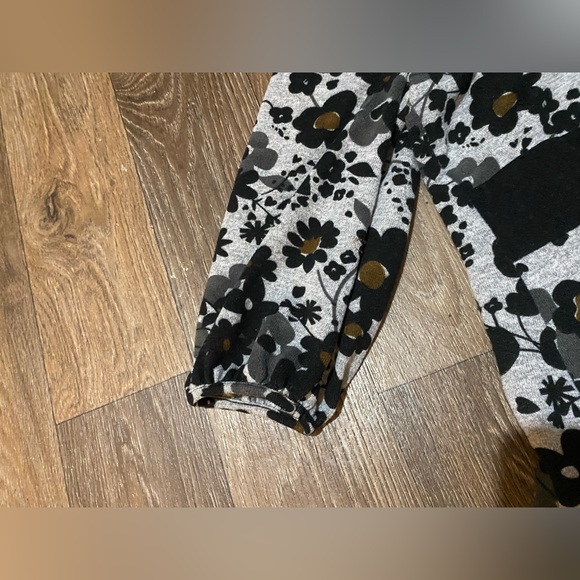 Cato Black and Gray Floral Blouse - Picture 4 of 6